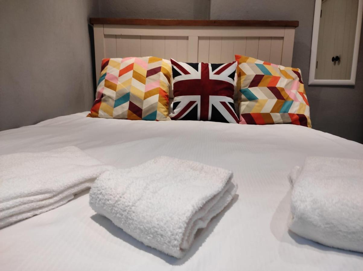 Number 27 Guesthouse Лондон Екстериор снимка