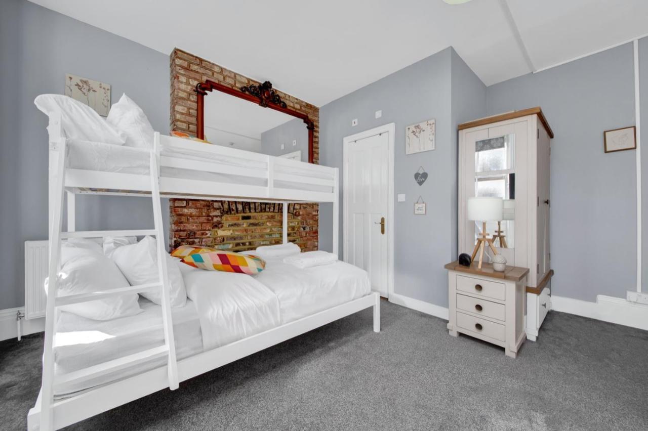 Number 27 Guesthouse Лондон Екстериор снимка