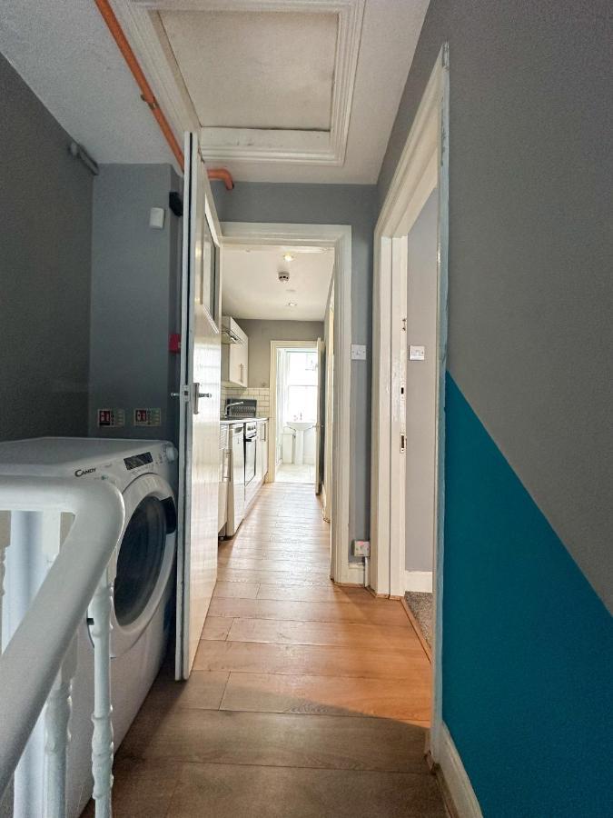 Number 27 Guesthouse Лондон Екстериор снимка