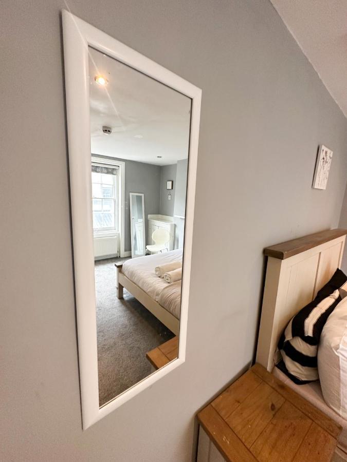 Number 27 Guesthouse Лондон Екстериор снимка